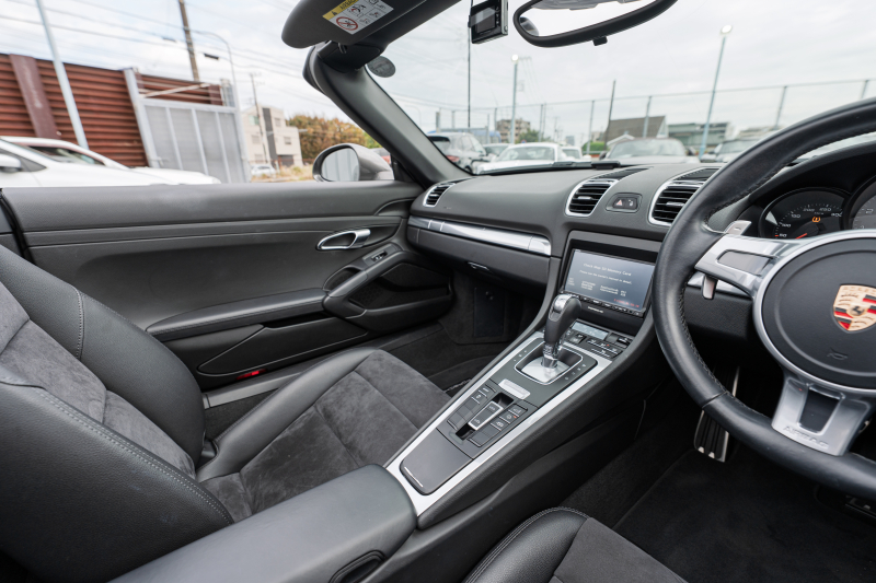 ポルシェ ボクスター(Type981) S　ﾌﾞﾗｯｸﾊｰﾌﾚｻﾞｰｼｰﾄ ｼｰﾄﾋｰﾀｰ ﾌﾞﾗｯｸｿﾌﾄﾄｯﾌﾟ ｸﾗﾘｵﾝﾅﾋﾞ ﾌﾙｾｸﾞTV ｽﾎﾟｰﾂｴｸﾞｿﾞｰｽﾄ ｽﾎﾟｰﾂﾃﾞｻﾞｲﾝｽﾃｱ ｷｾﾉﾝ 電動ﾄﾞｱﾐﾗｰ TPM ﾎﾞｸｽﾀｰS19ｲﾝﾁAW　2年保証