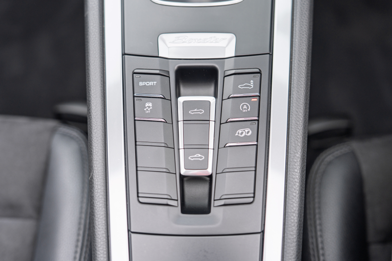 ポルシェ ボクスター(Type981) S　ﾌﾞﾗｯｸﾊｰﾌﾚｻﾞｰｼｰﾄ ｼｰﾄﾋｰﾀｰ ﾌﾞﾗｯｸｿﾌﾄﾄｯﾌﾟ ｸﾗﾘｵﾝﾅﾋﾞ ﾌﾙｾｸﾞTV ｽﾎﾟｰﾂｴｸﾞｿﾞｰｽﾄ ｽﾎﾟｰﾂﾃﾞｻﾞｲﾝｽﾃｱ ｷｾﾉﾝ 電動ﾄﾞｱﾐﾗｰ TPM ﾎﾞｸｽﾀｰS19ｲﾝﾁAW　2年保証