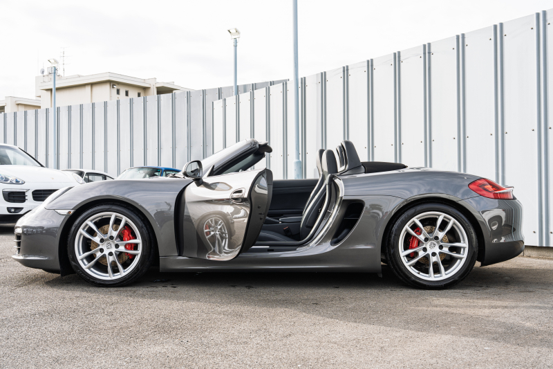 ポルシェ ボクスター(Type981) S　ﾌﾞﾗｯｸﾊｰﾌﾚｻﾞｰｼｰﾄ ｼｰﾄﾋｰﾀｰ ﾌﾞﾗｯｸｿﾌﾄﾄｯﾌﾟ ｸﾗﾘｵﾝﾅﾋﾞ ﾌﾙｾｸﾞTV ｽﾎﾟｰﾂｴｸﾞｿﾞｰｽﾄ ｽﾎﾟｰﾂﾃﾞｻﾞｲﾝｽﾃｱ ｷｾﾉﾝ 電動ﾄﾞｱﾐﾗｰ TPM ﾎﾞｸｽﾀｰS19ｲﾝﾁAW　2年保証