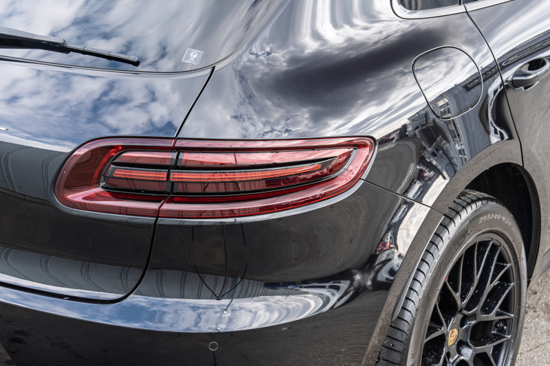 ポルシェ マカン GTS ｽﾎﾟｰﾂｸﾛﾉPKG　ｶﾞｰﾈｯﾄﾚｯﾄﾞﾚｻﾞｰｼｰﾄ ﾊﾟﾉﾗﾏSR PCM AppleCarPlay ｽﾎﾟｴｸﾞACC ｴﾝﾄﾘｰﾄﾞﾗｲﾌﾞ PASM PDLS BOSE RSｽﾊﾟｲﾀﾞｰ20AW　2年保証