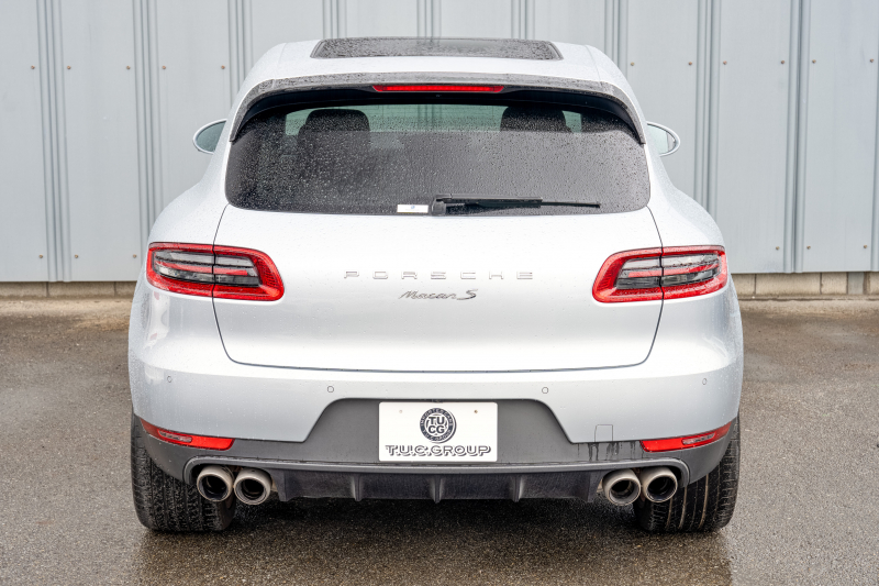 ポルシェ マカン S ｽﾎﾟｰﾂｸﾛﾉPKG　ﾌﾞﾗｯｸﾚｻﾞｰｼｰﾄ ｼｰﾄﾋｰﾀｰ PCMﾅﾋﾞ AppleCarPlay ACC PDLS ﾚｰﾝﾃﾞｨﾊﾟｰﾁｬｰﾜｰﾆﾝｸﾞ TPM ﾏｶﾝS18ｲﾝﾁAW　2年保証