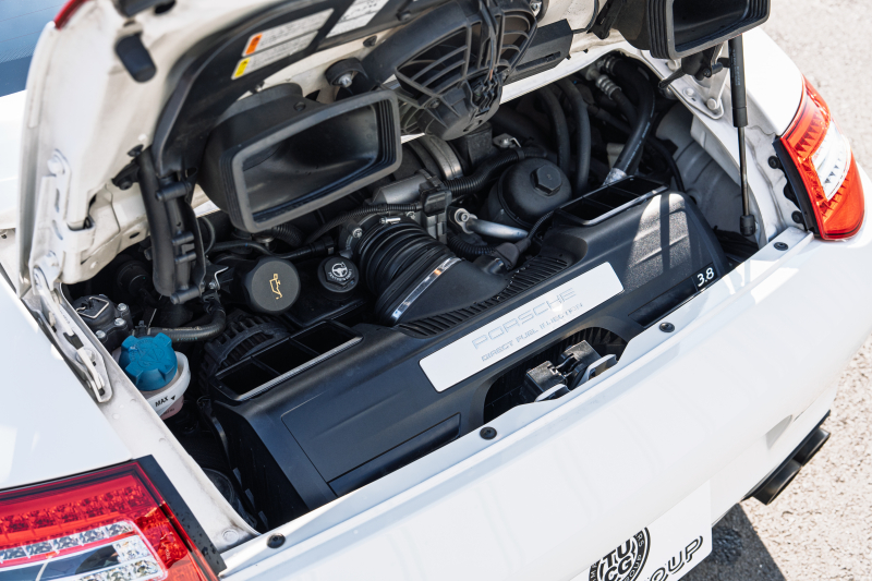 ポルシェ 911(Type997) 4S　後期モデル ｶﾚﾗﾚｯﾄﾞﾚｻﾞｰｲﾝﾃﾘｱ ｸﾗﾘｵﾝﾅﾋﾞ ﾌﾙｾｸﾞTV ﾊﾞｯｸｶﾒﾗ PASM ｵｰﾄｴｱｺﾝ ｷｾﾉﾝﾗｲﾄ ﾚｯﾄﾞﾌﾞﾚｰｷｷｬﾘﾊﾟｰ ｶﾚﾗS19ｲﾝﾁAW　2年保証