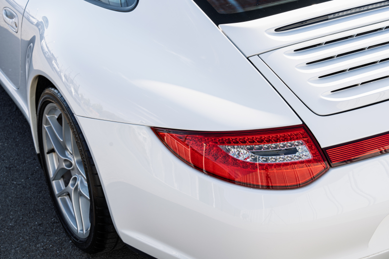 ポルシェ 911(Type997) 4S　後期モデル ｶﾚﾗﾚｯﾄﾞﾚｻﾞｰｲﾝﾃﾘｱ ｸﾗﾘｵﾝﾅﾋﾞ ﾌﾙｾｸﾞTV ﾊﾞｯｸｶﾒﾗ PASM ｵｰﾄｴｱｺﾝ ｷｾﾉﾝﾗｲﾄ ﾚｯﾄﾞﾌﾞﾚｰｷｷｬﾘﾊﾟｰ ｶﾚﾗS19ｲﾝﾁAW　2年保証