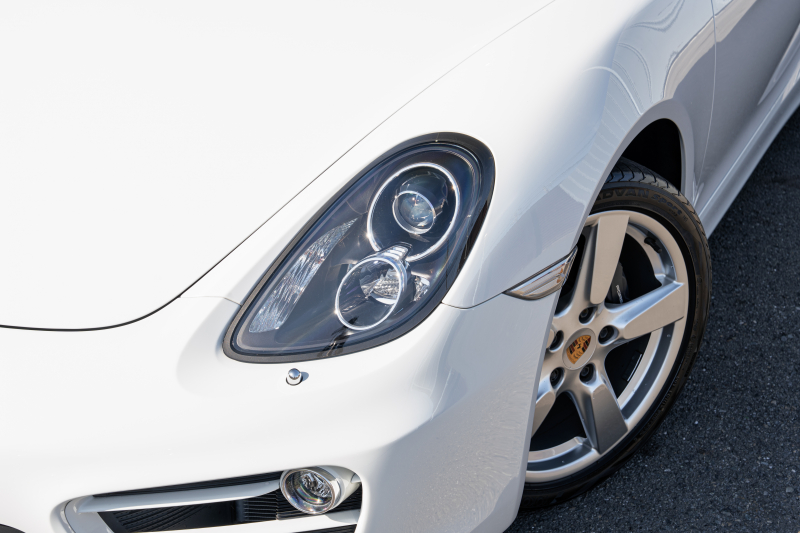 ポルシェ ケイマン(Type981) ﾍﾞｰｽｸﾞﾚｰﾄﾞ　2014年ﾓﾃﾞﾙ ﾌﾞﾗｯｸﾊｰﾌﾚｻﾞｰｼｰﾄ ｼｰﾄﾋｰﾀｰ ﾅﾋﾞTV ｽﾎﾟｰﾂﾃﾞｻﾞｲﾝｽﾃｱﾘﾝｸﾞ PDLS ｵｰﾄｴｱｺﾝ ｹｲﾏﾝS19ｲﾝﾁAW　2年保証