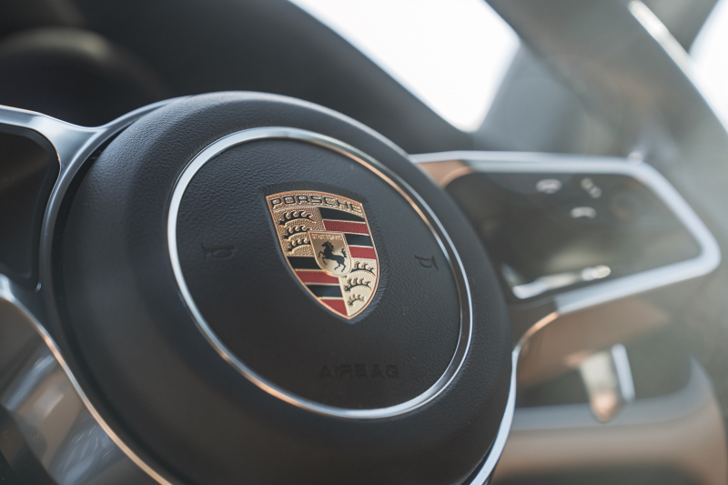 ポルシェ マカン S　ﾍﾞｰｼﾞｭﾊｰﾌﾚｻﾞｰｼｰﾄ ｼｰﾄﾋｰﾀｰ PCMﾅﾋﾞ AppleCarPlay BOSEｻｳﾝﾄﾞ ｴﾝﾄﾘｰﾄﾞﾗｲﾌﾞ ﾚｰﾝﾁｪﾝｼﾞ PDLS ｸﾙｰｽﾞｺﾝﾄﾛｰﾙ TPM RSｽﾊﾟｲﾀﾞｰﾃﾞｻﾞｲﾝ20ｲﾝﾁAW　2年保証