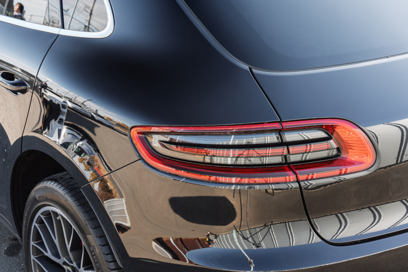 ポルシェ マカン S　ﾍﾞｰｼﾞｭﾊｰﾌﾚｻﾞｰｼｰﾄ ｼｰﾄﾋｰﾀｰ PCMﾅﾋﾞ AppleCarPlay BOSEｻｳﾝﾄﾞ ｴﾝﾄﾘｰﾄﾞﾗｲﾌﾞ ﾚｰﾝﾁｪﾝｼﾞ PDLS ｸﾙｰｽﾞｺﾝﾄﾛｰﾙ TPM RSｽﾊﾟｲﾀﾞｰﾃﾞｻﾞｲﾝ20ｲﾝﾁAW　2年保証