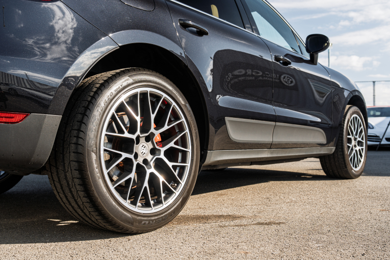 ポルシェ マカン S　ﾍﾞｰｼﾞｭﾊｰﾌﾚｻﾞｰｼｰﾄ ｼｰﾄﾋｰﾀｰ PCMﾅﾋﾞ AppleCarPlay BOSEｻｳﾝﾄﾞ ｴﾝﾄﾘｰﾄﾞﾗｲﾌﾞ ﾚｰﾝﾁｪﾝｼﾞ PDLS ｸﾙｰｽﾞｺﾝﾄﾛｰﾙ TPM RSｽﾊﾟｲﾀﾞｰﾃﾞｻﾞｲﾝ20ｲﾝﾁAW　2年保証