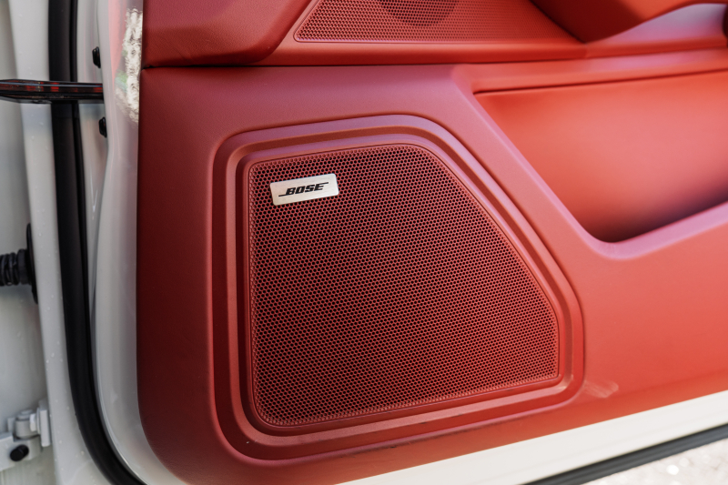 ポルシェ マカン ﾀｰﾎﾞ ｽﾎﾟｰﾂｸﾛﾉPKG　ﾂｰﾄﾝﾚｻﾞｰｲﾝﾃﾘｱ(ｶﾞｰﾈｯﾄﾚｯﾄﾞ/ﾌﾞﾗｯｸ) ｱﾀﾞﾌﾟﾃｨﾌﾞｽﾎﾟｰﾂｼｰﾄ ﾍﾞﾝﾁﾚｰﾀｰ ﾊﾟﾉﾗﾏｻﾝﾙｰﾌ ﾅﾋﾞTV PASM/ｴｱｻｽ ｴﾝﾄﾘｰﾄﾞﾗｲﾌﾞ RSｽﾊﾟｲﾀﾞｰ20ｲﾝﾁAW　2年保証