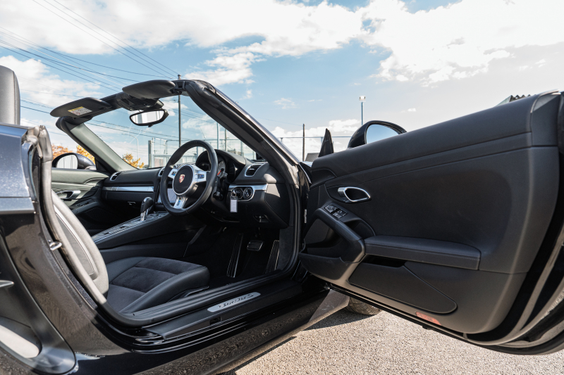 ポルシェ ボクスター(Type981) S ｽﾎﾟｰﾂｸﾛﾉPKG　2015年ﾓﾃﾞﾙ ﾌﾞﾗｯｸﾊｰﾌﾚｻﾞｰｼｰﾄ ｼｰﾄﾋｰﾀｰ ﾌﾞﾗｯｸｿﾌﾄﾄｯﾌﾟ ｸﾗﾘｵﾝﾅﾋﾞ ﾌﾙｾｸﾞTV ｽﾎﾟｰﾂﾃﾞｻﾞｲﾝｽﾃｱ 電動Dﾐﾗｰ ｵｰﾄｴｱｺﾝ TPM ｹｲﾏﾝS19ｲﾝﾁAW　2年保証