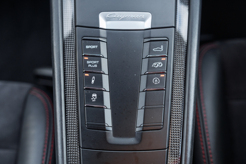 ポルシェ ケイマン(Type981) GTS ｽﾎﾟｰﾂｸﾛﾉPKG　GTSｲﾝﾃﾘｱPKG ｽﾎﾟｰﾂｼｰﾄ･ﾌﾟﾗｽ ﾃﾞｨｽﾌﾟﾚｲｵｰﾃﾞｨｵ CarPlay AndroidAuto ｽﾎﾟｰﾂｴｸﾞｿﾞｰｽﾄ PASM PDLS ｽﾎﾟｰﾂﾃﾞｻﾞｲﾝｽﾃｱﾘﾝｸﾞ 電動Dﾐﾗｰ TPM ｶﾚﾗS20ｲﾝﾁAW　2年保証