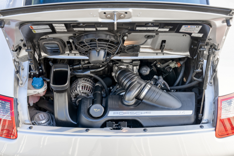 ポルシェ 911(Type997) ｶﾚﾗ4 ｽﾎﾟｰﾂｸﾛﾉPKG　ﾌﾞﾗｯｸﾚｻﾞｰｼｰﾄ ｼｰﾄﾋｰﾀｰ ﾅﾋﾞTV ｽﾎﾟｴｸﾞ PASM ｽﾎﾟｰﾂﾃﾞｻﾞｲﾝ19ｲﾝﾁAW ｷｾﾉﾝﾍｯﾄﾞﾗｲﾄ ｵｰﾄｴｱｺﾝ PSM F/Rﾌｫｸﾞ　2年保証