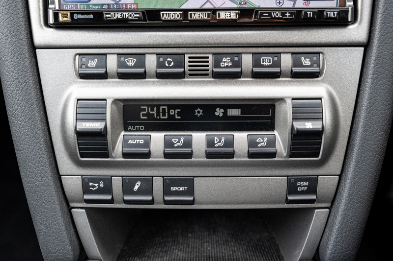 ポルシェ 911(Type997) ｶﾚﾗ4 ｽﾎﾟｰﾂｸﾛﾉPKG　ﾌﾞﾗｯｸﾚｻﾞｰｼｰﾄ ｼｰﾄﾋｰﾀｰ ﾅﾋﾞTV ｽﾎﾟｴｸﾞ PASM ｽﾎﾟｰﾂﾃﾞｻﾞｲﾝ19ｲﾝﾁAW ｷｾﾉﾝﾍｯﾄﾞﾗｲﾄ ｵｰﾄｴｱｺﾝ PSM F/Rﾌｫｸﾞ　2年保証