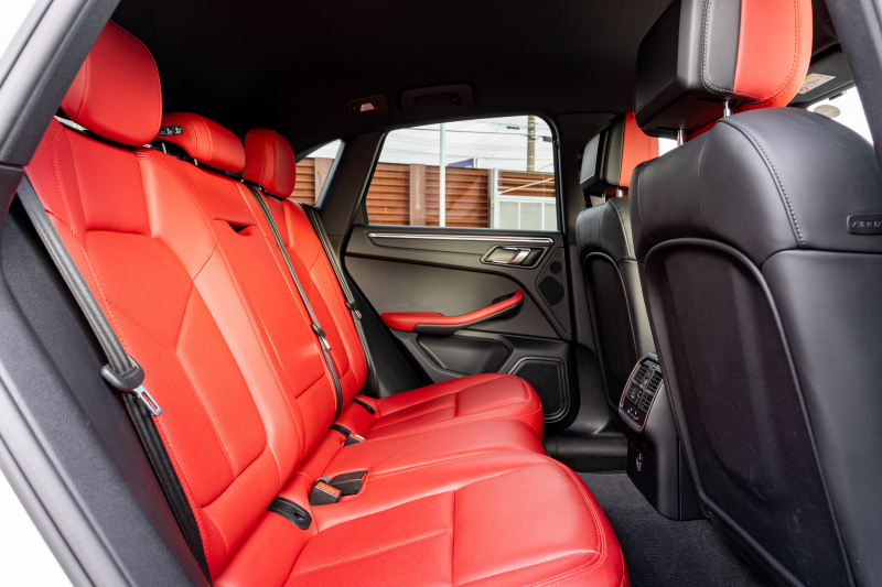 ポルシェ マカン ﾍﾞｰｽｸﾞﾚｰﾄﾞ　MY20 ｶﾞｰﾈｯﾄﾚｯﾄﾞﾚｻﾞｰPKG ｼｰﾄﾋｰﾀｰ PCMﾅﾋﾞ ﾌﾙｾｸﾞTV AppleCarPlay ﾊﾟｰｸｱｼｽﾄ TPM ｵｰﾄﾃｰﾙｹﾞｰﾄ ｶﾗｰｸﾚｽﾄｷｬｯﾌﾟ ﾏｶﾝS18ｲﾝﾁAW　2年保証