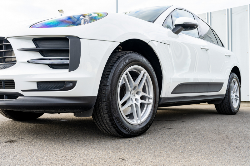 ポルシェ マカン ﾍﾞｰｽｸﾞﾚｰﾄﾞ　MY20 ｶﾞｰﾈｯﾄﾚｯﾄﾞﾚｻﾞｰPKG ｼｰﾄﾋｰﾀｰ PCMﾅﾋﾞ ﾌﾙｾｸﾞTV AppleCarPlay ﾊﾟｰｸｱｼｽﾄ TPM ｵｰﾄﾃｰﾙｹﾞｰﾄ ｶﾗｰｸﾚｽﾄｷｬｯﾌﾟ ﾏｶﾝS18ｲﾝﾁAW　2年保証