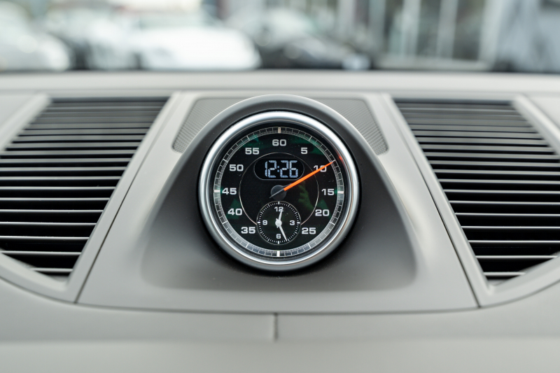 ポルシェ マカン ﾀｰﾎﾞ ｽﾎﾟｰﾂｸﾛﾉPKG　MY15 ｱﾀﾞﾌﾟﾃｨﾌﾞｽﾎﾟｰﾂｼｰﾄ AppleCarplay ｽﾎﾟｰﾂｴｸﾞｿﾞｰｽﾄ PASM/ｴｱｻｽ ｴﾝﾄﾘｰﾄﾞﾗｲﾌﾞ 911ﾀｰﾎﾞﾃﾞｻﾞｲﾝ21ｲﾝﾁAW　2年保証