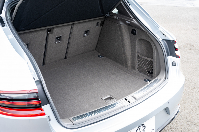 ポルシェ マカン ﾀｰﾎﾞ ｽﾎﾟｰﾂｸﾛﾉPKG　MY15 ｱﾀﾞﾌﾟﾃｨﾌﾞｽﾎﾟｰﾂｼｰﾄ AppleCarplay ｽﾎﾟｰﾂｴｸﾞｿﾞｰｽﾄ PASM/ｴｱｻｽ ｴﾝﾄﾘｰﾄﾞﾗｲﾌﾞ 911ﾀｰﾎﾞﾃﾞｻﾞｲﾝ21ｲﾝﾁAW　2年保証