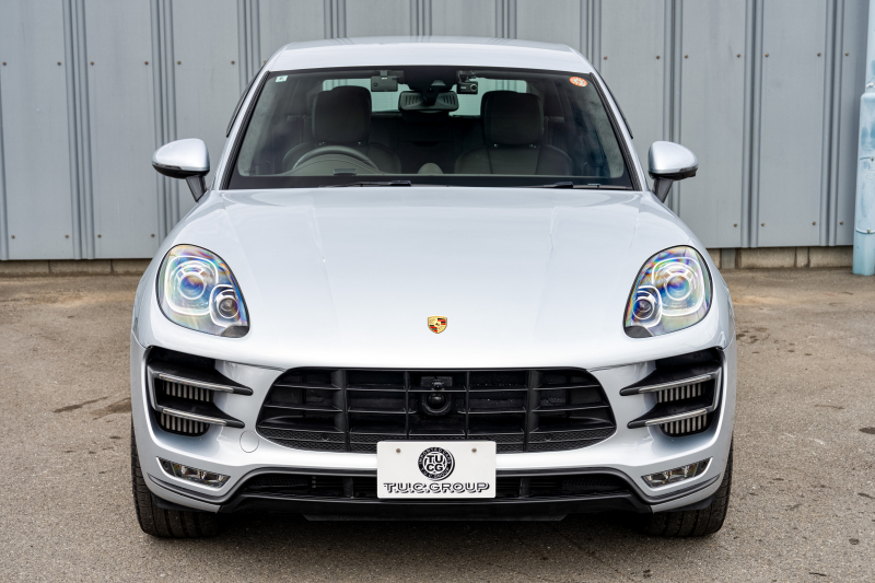 ポルシェ マカン ﾀｰﾎﾞ ｽﾎﾟｰﾂｸﾛﾉPKG　MY15 ｱﾀﾞﾌﾟﾃｨﾌﾞｽﾎﾟｰﾂｼｰﾄ AppleCarplay ｽﾎﾟｰﾂｴｸﾞｿﾞｰｽﾄ PASM/ｴｱｻｽ ｴﾝﾄﾘｰﾄﾞﾗｲﾌﾞ 911ﾀｰﾎﾞﾃﾞｻﾞｲﾝ21ｲﾝﾁAW　2年保証