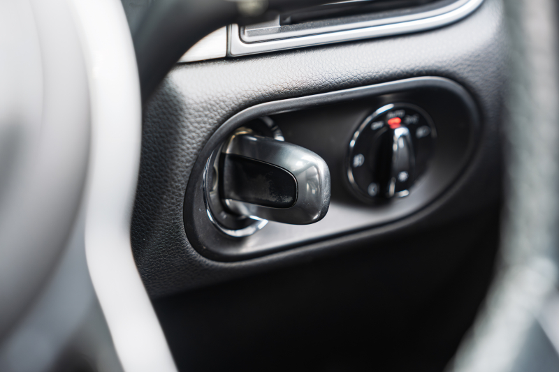 ポルシェ マカン ﾀｰﾎﾞ ｽﾎﾟｰﾂｸﾛﾉPKG　MY17 ﾌﾞﾗｯｸﾚｻﾞｰｼｰﾄ PCMﾅﾋﾞ LED/PDLS+ PASM ｴﾝﾄﾘｰﾄﾞﾗｲﾌﾞ BOSEｻｳﾝﾄﾞ ｸﾙｺﾝ ﾏｶﾝﾀｰﾎﾞ19ｲﾝﾁAW　2年保証