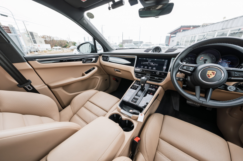 ポルシェ マカン S ｽﾎﾟｰﾂｸﾛﾉPKG　MY23 1ｵｰﾅｰ ﾂｰﾄﾝﾚｻﾞｰｲﾝﾃ(ﾌﾞﾗｯｸ/ﾓﾊｰｳﾞｪﾍﾞｰｼﾞｭ) ｱﾀﾞﾌﾟﾃｨﾌﾞｽﾎﾟｰﾂｼｰﾄ ﾍﾞﾝﾁﾚｰﾀｰ ﾊﾟﾉﾗﾏSR PCM ｽﾎﾟｰﾂｴｸﾞｿﾞｰｽﾄ PASM ﾏﾄﾘｯｸｽLED ﾏｶﾝS20AW　2年保証