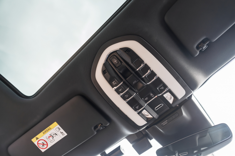 ポルシェ マカン S ｽﾎﾟｰﾂｸﾛﾉPKG　MY23 1ｵｰﾅｰ ﾂｰﾄﾝﾚｻﾞｰｲﾝﾃ(ﾌﾞﾗｯｸ/ﾓﾊｰｳﾞｪﾍﾞｰｼﾞｭ) ｱﾀﾞﾌﾟﾃｨﾌﾞｽﾎﾟｰﾂｼｰﾄ ﾍﾞﾝﾁﾚｰﾀｰ ﾊﾟﾉﾗﾏSR PCM ｽﾎﾟｰﾂｴｸﾞｿﾞｰｽﾄ PASM ﾏﾄﾘｯｸｽLED ﾏｶﾝS20AW　2年保証