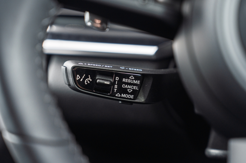 ポルシェ パナメーラ ﾍﾞｰｽｸﾞﾚｰﾄﾞ　1ｵｰﾅｰ ﾌﾞﾗｯｸﾚｻﾞｰｼｰﾄ PCMﾅﾋﾞ CayPlay LEDﾗｲﾄ PASM/ｴｱｻｽ ｴﾝﾄﾘｰD ACC ﾚｰﾝﾃﾞｨﾊﾟｰﾁｬｰﾜｰﾆﾝｸﾞ ﾊﾟﾅﾒｰﾗﾀｰﾎﾞ21ｲﾝﾁAW　2年保証