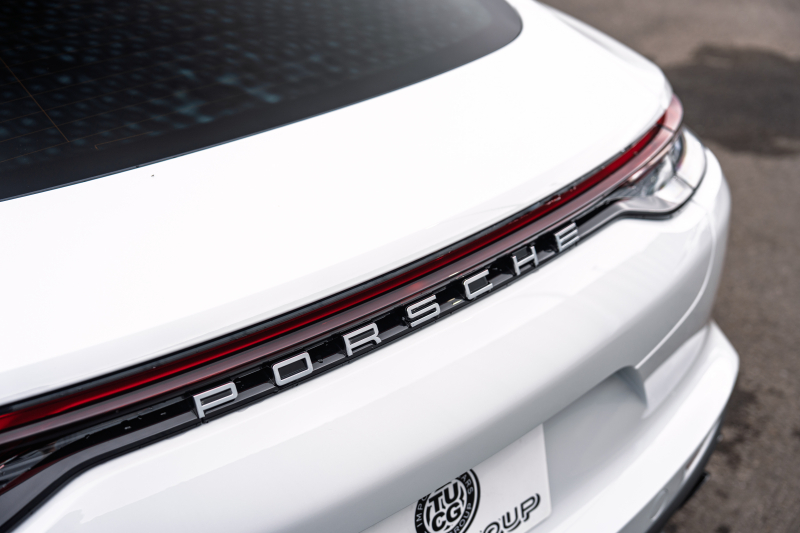 ポルシェ パナメーラ ﾍﾞｰｽｸﾞﾚｰﾄﾞ　1ｵｰﾅｰ ﾌﾞﾗｯｸﾚｻﾞｰｼｰﾄ PCMﾅﾋﾞ CayPlay LEDﾗｲﾄ PASM/ｴｱｻｽ ｴﾝﾄﾘｰD ACC ﾚｰﾝﾃﾞｨﾊﾟｰﾁｬｰﾜｰﾆﾝｸﾞ ﾊﾟﾅﾒｰﾗﾀｰﾎﾞ21ｲﾝﾁAW　2年保証