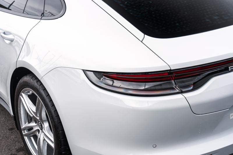 ポルシェ パナメーラ ﾍﾞｰｽｸﾞﾚｰﾄﾞ　1ｵｰﾅｰ ﾌﾞﾗｯｸﾚｻﾞｰｼｰﾄ PCMﾅﾋﾞ CayPlay LEDﾗｲﾄ PASM/ｴｱｻｽ ｴﾝﾄﾘｰD ACC ﾚｰﾝﾃﾞｨﾊﾟｰﾁｬｰﾜｰﾆﾝｸﾞ ﾊﾟﾅﾒｰﾗﾀｰﾎﾞ21ｲﾝﾁAW　2年保証