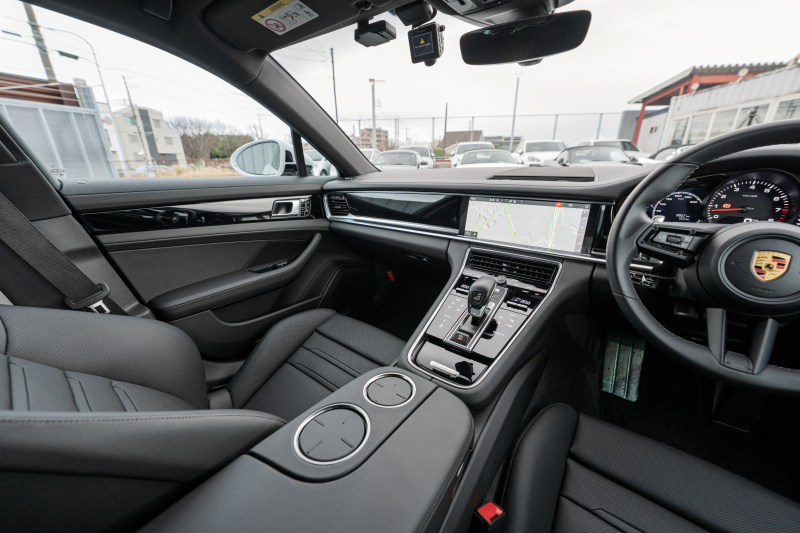 ポルシェ パナメーラ ﾍﾞｰｽｸﾞﾚｰﾄﾞ　1ｵｰﾅｰ ﾌﾞﾗｯｸﾚｻﾞｰｼｰﾄ PCMﾅﾋﾞ CayPlay LEDﾗｲﾄ PASM/ｴｱｻｽ ｴﾝﾄﾘｰD ACC ﾚｰﾝﾃﾞｨﾊﾟｰﾁｬｰﾜｰﾆﾝｸﾞ ﾊﾟﾅﾒｰﾗﾀｰﾎﾞ21ｲﾝﾁAW　2年保証