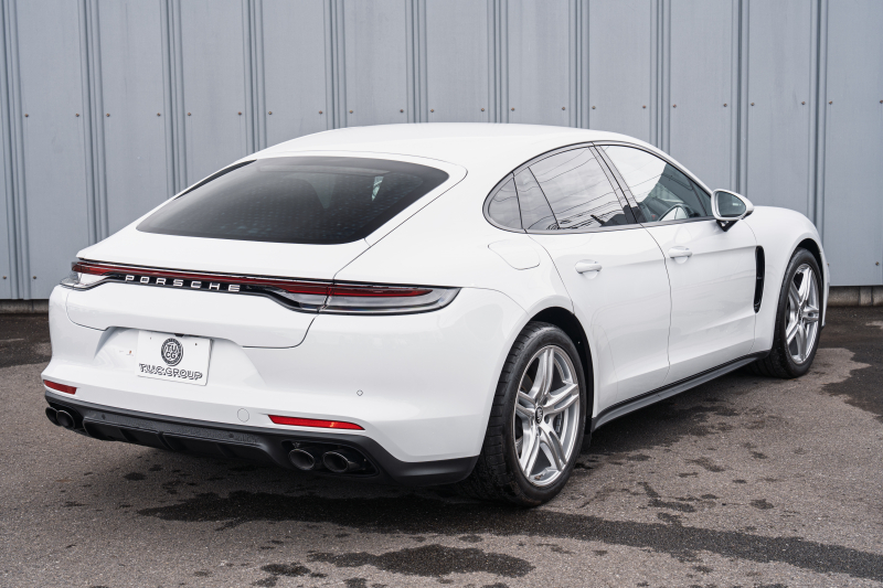 ポルシェ パナメーラ ﾍﾞｰｽｸﾞﾚｰﾄﾞ　1ｵｰﾅｰ ﾌﾞﾗｯｸﾚｻﾞｰｼｰﾄ PCMﾅﾋﾞ CayPlay LEDﾗｲﾄ PASM/ｴｱｻｽ ｴﾝﾄﾘｰD ACC ﾚｰﾝﾃﾞｨﾊﾟｰﾁｬｰﾜｰﾆﾝｸﾞ ﾊﾟﾅﾒｰﾗﾀｰﾎﾞ21ｲﾝﾁAW　2年保証