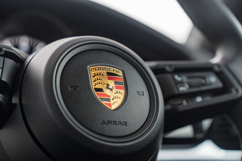 ポルシェ パナメーラ ﾍﾞｰｽｸﾞﾚｰﾄﾞ　1ｵｰﾅｰ ﾌﾞﾗｯｸﾚｻﾞｰｼｰﾄ PCMﾅﾋﾞ CayPlay LEDﾗｲﾄ PASM/ｴｱｻｽ ｴﾝﾄﾘｰD ACC ﾚｰﾝﾃﾞｨﾊﾟｰﾁｬｰﾜｰﾆﾝｸﾞ ﾊﾟﾅﾒｰﾗﾀｰﾎﾞ21ｲﾝﾁAW　2年保証