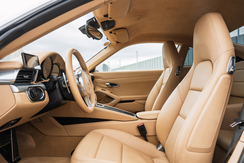 ポルシェ 911(Type991.1) ｶﾚﾗ4S ｽﾎﾟｰﾂｸﾛﾉPKG　ﾍﾞｰｼﾞｭﾚｻﾞｰｼｰﾄ ﾅﾋﾞTV ｽﾎﾟｰﾂｴｸﾞｿﾞｰｽﾄ PASM ｽﾎﾟｰﾂﾃﾞｻﾞｲﾝｽﾃｱﾘﾝｸﾞ ｵｰﾄｴｱｺﾝ 電動Dﾐﾗｰ TPM ｶﾚﾗS20ｲﾝﾁAW　2年保証