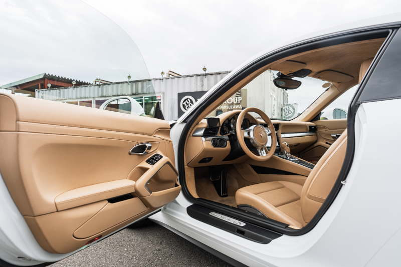 ポルシェ 911(Type991.1) ｶﾚﾗ4S ｽﾎﾟｰﾂｸﾛﾉPKG　ﾍﾞｰｼﾞｭﾚｻﾞｰｼｰﾄ ﾅﾋﾞTV ｽﾎﾟｰﾂｴｸﾞｿﾞｰｽﾄ PASM ｽﾎﾟｰﾂﾃﾞｻﾞｲﾝｽﾃｱﾘﾝｸﾞ ｵｰﾄｴｱｺﾝ 電動Dﾐﾗｰ TPM ｶﾚﾗS20ｲﾝﾁAW　2年保証