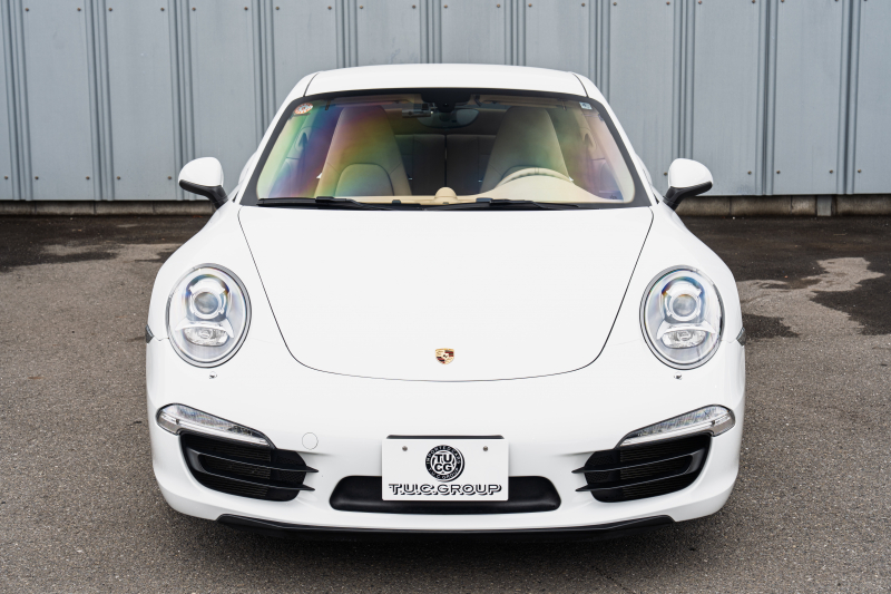 ポルシェ 911(Type991.1) ｶﾚﾗ4S ｽﾎﾟｰﾂｸﾛﾉPKG　ﾍﾞｰｼﾞｭﾚｻﾞｰｼｰﾄ ﾅﾋﾞTV ｽﾎﾟｰﾂｴｸﾞｿﾞｰｽﾄ PASM ｽﾎﾟｰﾂﾃﾞｻﾞｲﾝｽﾃｱﾘﾝｸﾞ ｵｰﾄｴｱｺﾝ 電動Dﾐﾗｰ TPM ｶﾚﾗS20ｲﾝﾁAW　2年保証