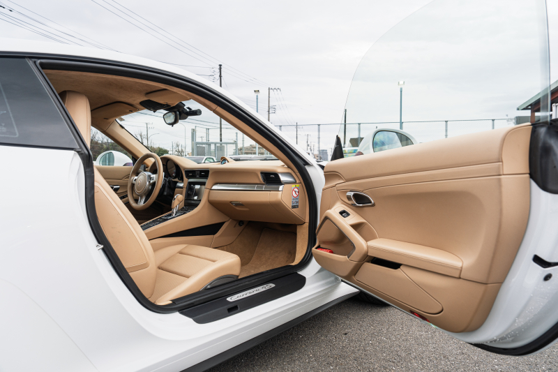 ポルシェ 911(Type991.1) ｶﾚﾗ4S ｽﾎﾟｰﾂｸﾛﾉPKG　ﾍﾞｰｼﾞｭﾚｻﾞｰｼｰﾄ ﾅﾋﾞTV ｽﾎﾟｰﾂｴｸﾞｿﾞｰｽﾄ PASM ｽﾎﾟｰﾂﾃﾞｻﾞｲﾝｽﾃｱﾘﾝｸﾞ ｵｰﾄｴｱｺﾝ 電動Dﾐﾗｰ TPM ｶﾚﾗS20ｲﾝﾁAW　2年保証