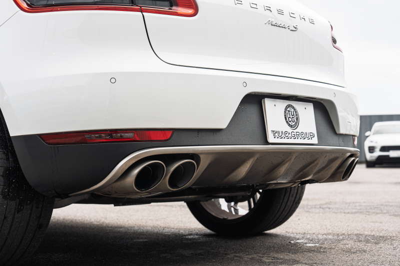 ポルシェ マカン S　MY15 ﾌﾞﾗｯｸﾚｻﾞｰｼｰﾄ ｼｰﾄﾋｰﾀｰ ﾊﾟﾉﾗﾏｻﾝﾙｰﾌ ｸﾗﾘｵﾝﾅﾋﾞ ﾌﾙｾｸﾞTV PASM PDLS ｴﾝﾄﾘｰﾄﾞﾗｲﾌﾞ 911ﾀｰﾎﾞﾃﾞｻﾞｲﾝ21ｲﾝﾁAW　2年保証