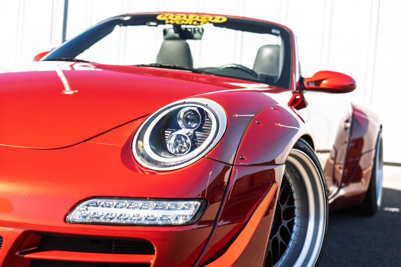 ポルシェ 911(Type997) ｶﾚﾗ4 ｶﾌﾞﾘｵﾚ　RWB997 ﾚｷﾞｭﾗｰﾜｲﾄﾞﾎﾞﾃﾞｨ RWBｺﾗﾎﾞﾚｰｼｮﾝWORK Meister19AW Fﾀﾞｳﾝｻｽ ﾘｱ車高調 黒革 ﾅﾋﾞTV ETC FCLﾘﾝｸﾞｷｾﾉﾝ LEDﾄﾞﾗｲﾋﾞﾝｸﾞﾗｲﾄ&ﾃｰﾙ ﾊﾟﾄﾞﾙｼﾌﾄ