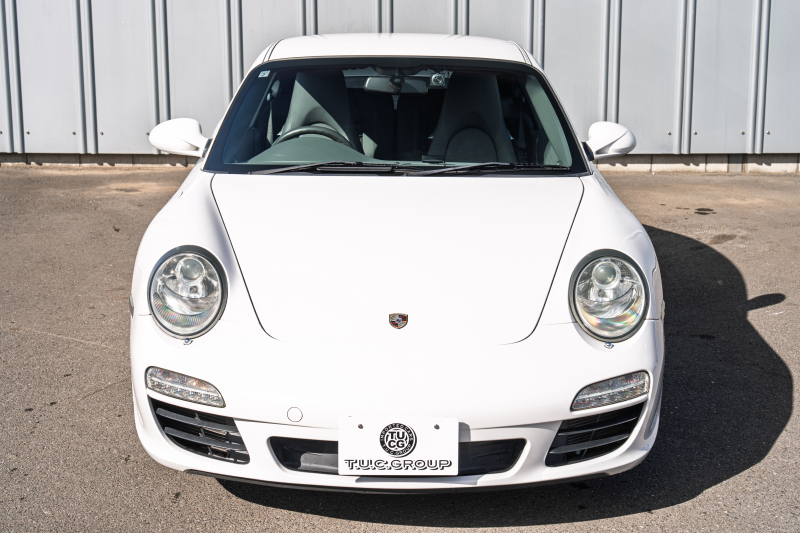 ポルシェ 911(Type997) ｶﾚﾗ　右ﾊﾝﾄﾞﾙ 後期ﾓﾃﾞﾙ ｽﾄｰﾝｸﾞﾚｰﾚｻﾞｰｼｰﾄ ｼｰﾄﾋｰﾀｰ ｸﾗﾘｵﾝﾅﾋﾞ ﾌﾙｾｸﾞTV ｷｾﾉﾝﾗｲﾄ ｵｰﾄｴｱｺﾝ ｽﾎﾟｰﾂﾃﾞｻﾞｲﾝ19ｲﾝﾁAW　2年保証