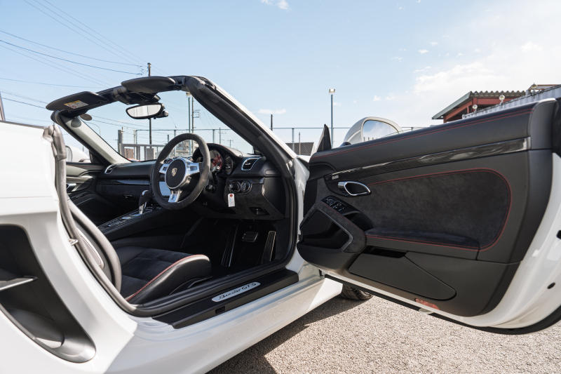 ポルシェ ボクスター(Type981) GTS ｽﾎﾟｰﾂｸﾛﾉPKG　GTSｲﾝﾃﾘｱPKG ｽﾎﾟｰﾂｼｰﾄ･ﾌﾟﾗｽ ﾅﾋﾞTV ｽﾎﾟｰﾂｴｸﾞｿﾞｰｽﾄ PASM PDLS ｽﾎﾟｰﾂﾃﾞｻﾞｲﾝｽﾃｱﾘﾝｸﾞ 電動Dﾐﾗｰ TPM ｶﾚﾗS20ｲﾝﾁAW　2年保証