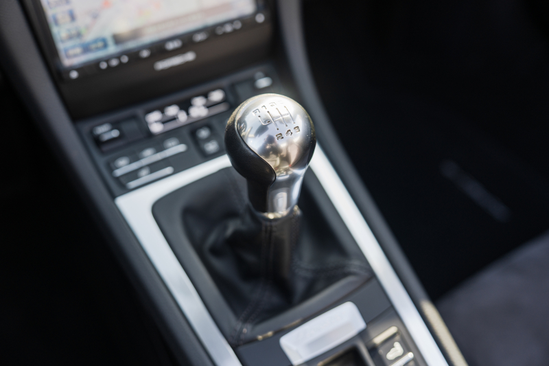 ポルシェ ボクスター(Type981) ﾍﾞｰｽｸﾞﾚｰﾄﾞ ｽﾎﾟｰﾂｸﾛﾉPKG　6速ﾏﾆｭｱﾙ 左ﾊﾝﾄﾞﾙ ﾌﾞﾗｯｸﾊｰﾌﾚｻﾞｰｼｰﾄﾋｰﾀｰ ﾌﾞﾗｯｸｿﾌﾄﾄｯﾌﾟ ﾅﾋﾞTV PDLS 電動Dﾐﾗｰ ﾋﾞﾙｼｭﾀｲﾝ車高調 ﾎﾞｸｽﾀｰS19ｲﾝﾁAW　2年保証