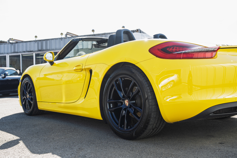 ポルシェ ボクスター(Type981) ﾍﾞｰｽｸﾞﾚｰﾄﾞ ｽﾎﾟｰﾂｸﾛﾉPKG　6速ﾏﾆｭｱﾙ 左ﾊﾝﾄﾞﾙ ﾌﾞﾗｯｸﾊｰﾌﾚｻﾞｰｼｰﾄﾋｰﾀｰ ﾌﾞﾗｯｸｿﾌﾄﾄｯﾌﾟ ﾅﾋﾞTV PDLS 電動Dﾐﾗｰ ﾋﾞﾙｼｭﾀｲﾝ車高調 ﾎﾞｸｽﾀｰS19ｲﾝﾁAW　2年保証