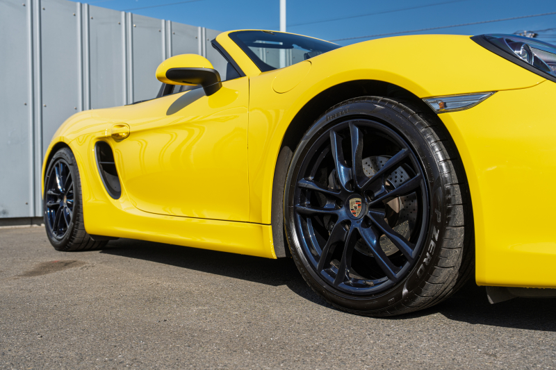 ポルシェ ボクスター(Type981) ﾍﾞｰｽｸﾞﾚｰﾄﾞ ｽﾎﾟｰﾂｸﾛﾉPKG　6速ﾏﾆｭｱﾙ 左ﾊﾝﾄﾞﾙ ﾌﾞﾗｯｸﾊｰﾌﾚｻﾞｰｼｰﾄﾋｰﾀｰ ﾌﾞﾗｯｸｿﾌﾄﾄｯﾌﾟ ﾅﾋﾞTV PDLS 電動Dﾐﾗｰ ﾋﾞﾙｼｭﾀｲﾝ車高調 ﾎﾞｸｽﾀｰS19ｲﾝﾁAW　2年保証