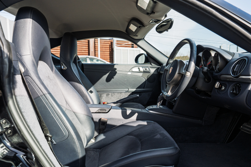 ポルシェ ケイマン(Type987) S　後期ﾓﾃﾞﾙ ｵｰｼｬﾝﾌﾞﾙｰﾊｰﾌﾚｻﾞｰｼｰﾄ ｶﾛｯﾂｪﾘｱﾅﾋﾞTV ｷｾﾉﾝ&ﾀﾞｲﾅﾐｯｸｺｰﾅﾘﾝｸﾞﾗｲﾄ ｵｰﾄｴｱｺﾝ ｹｲﾏﾝS18ｲﾝﾁAW　2年保証