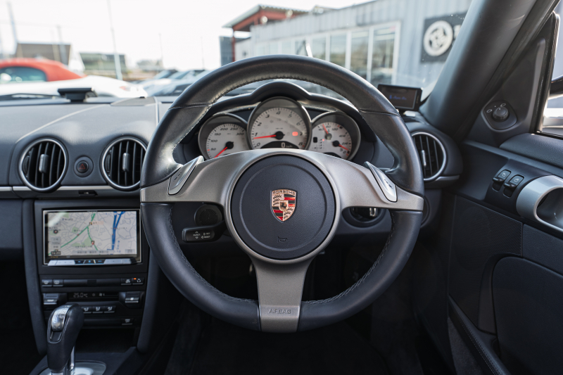 ポルシェ ケイマン(Type987) S　後期ﾓﾃﾞﾙ ｵｰｼｬﾝﾌﾞﾙｰﾊｰﾌﾚｻﾞｰｼｰﾄ ｶﾛｯﾂｪﾘｱﾅﾋﾞTV ｷｾﾉﾝ&ﾀﾞｲﾅﾐｯｸｺｰﾅﾘﾝｸﾞﾗｲﾄ ｵｰﾄｴｱｺﾝ ｹｲﾏﾝS18ｲﾝﾁAW　2年保証