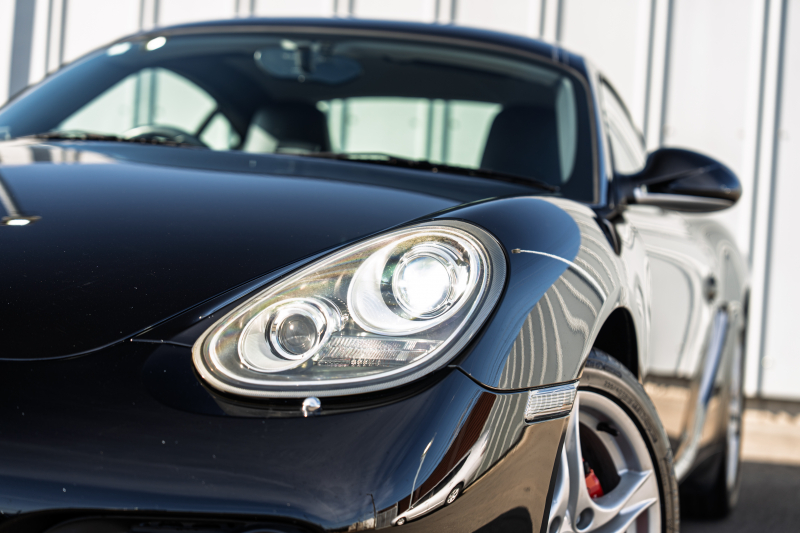 ポルシェ ケイマン(Type987) S　後期ﾓﾃﾞﾙ ｵｰｼｬﾝﾌﾞﾙｰﾊｰﾌﾚｻﾞｰｼｰﾄ ｶﾛｯﾂｪﾘｱﾅﾋﾞTV ｷｾﾉﾝ&ﾀﾞｲﾅﾐｯｸｺｰﾅﾘﾝｸﾞﾗｲﾄ ｵｰﾄｴｱｺﾝ ｹｲﾏﾝS18ｲﾝﾁAW　2年保証