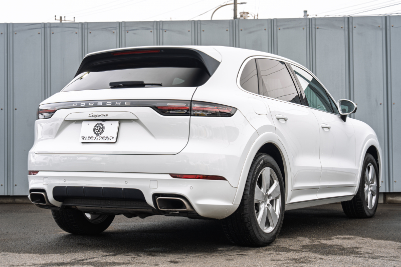 ポルシェ カイエン ﾍﾞｰｽｸﾞﾚｰﾄﾞ　1ｵｰﾅｰ 2019年ﾓﾃﾞﾙ ﾌﾞﾗｯｸﾚｻﾞｰｼｰﾄ PCMﾅﾋﾞ CarPlay ｽﾎﾟｰﾂﾃﾞｻﾞｲﾝｽﾌﾛﾝﾄｴﾌﾟﾛﾝ ｴﾝﾄﾘｰﾄﾞﾗｲﾌﾞ ACC ｱﾗｳﾝﾄﾞﾋﾞｭｰ TPM ｶｲｴﾝ19AW　2年保証