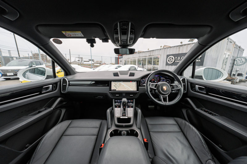 ポルシェ カイエン ﾍﾞｰｽｸﾞﾚｰﾄﾞ　1ｵｰﾅｰ 2019年ﾓﾃﾞﾙ ﾌﾞﾗｯｸﾚｻﾞｰｼｰﾄ PCMﾅﾋﾞ CarPlay ｽﾎﾟｰﾂﾃﾞｻﾞｲﾝｽﾌﾛﾝﾄｴﾌﾟﾛﾝ ｴﾝﾄﾘｰﾄﾞﾗｲﾌﾞ ACC ｱﾗｳﾝﾄﾞﾋﾞｭｰ TPM ｶｲｴﾝ19AW　2年保証