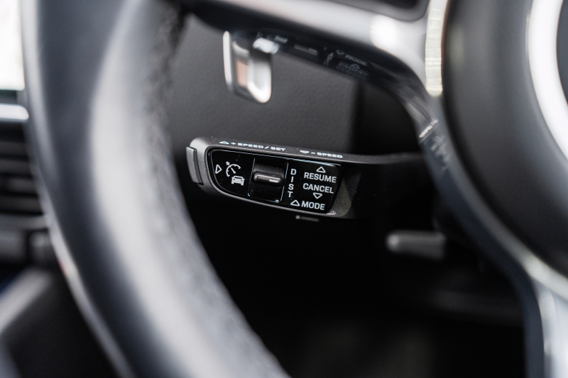 ポルシェ カイエン ﾍﾞｰｽｸﾞﾚｰﾄﾞ　1ｵｰﾅｰ 2019年ﾓﾃﾞﾙ ﾌﾞﾗｯｸﾚｻﾞｰｼｰﾄ PCMﾅﾋﾞ CarPlay ｽﾎﾟｰﾂﾃﾞｻﾞｲﾝｽﾌﾛﾝﾄｴﾌﾟﾛﾝ ｴﾝﾄﾘｰﾄﾞﾗｲﾌﾞ ACC ｱﾗｳﾝﾄﾞﾋﾞｭｰ TPM ｶｲｴﾝ19AW　2年保証