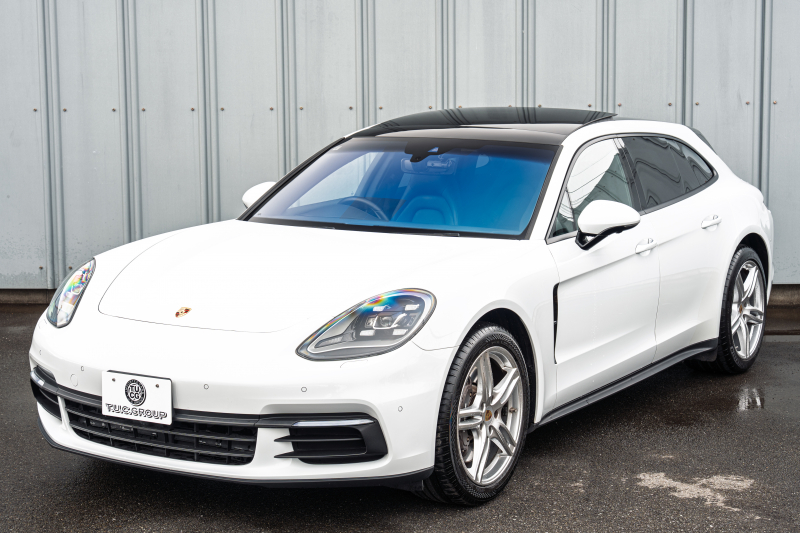 ポルシェ パナメーラ スポーツツーリスモ 4　ﾌﾞﾗｯｸﾚｻﾞｰｼｰﾄ ﾊﾟﾉﾗﾏｻﾝﾙｰﾌ PCMﾅﾋﾞ CayPlay PDLS/LEDﾗｲﾄ PASM/ｴｱｻｽ ｴﾝﾄﾘｰD ACC ﾊﾟﾅﾒｰﾗﾀｰﾎﾞ20ｲﾝﾁAW　2年保証