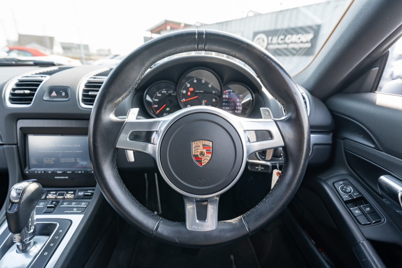 ポルシェ ケイマン(Type981) ﾍﾞｰｽｸﾞﾚｰﾄﾞ　ﾌﾞﾗｯｸﾊｰﾌﾚｻﾞｰｼｰﾄ ｼｰﾄﾋｰﾀｰ ﾅﾋﾞTV ｽﾎﾟｰﾂﾃﾞｻﾞｲﾝｽﾃｱﾘﾝｸﾞ PDLS 電動Dﾐﾗｰ ｵｰﾄｴｱｺﾝ ｹｲﾏﾝ18ｲﾝﾁAW　2年保証