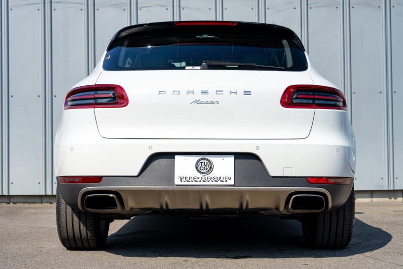 ポルシェ マカン ﾍﾞｰｽｸﾞﾚｰﾄﾞ　2017年ﾓﾃﾞﾙ ｱｹﾞｰﾄｸﾞﾚｰﾊｰﾌﾚｻﾞｰｼｰﾄ PCMﾅﾋﾞ ﾊﾟｰｸｱｼｽﾄ TPM ｸﾙｰｽﾞｺﾝﾄﾛｰﾙ ﾙｰﾌﾚｰﾙ ｵｰﾄﾃｰﾙｹﾞｰﾄ LDW ｶﾗｰｸﾚｽﾄｷｬｯﾌﾟ ﾏｶﾝﾀｰﾎﾞ19ｲﾝﾁAW　2年保証